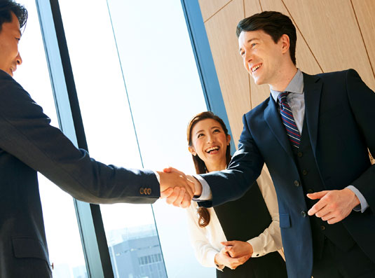 ベンチャー企業の育成と投資
